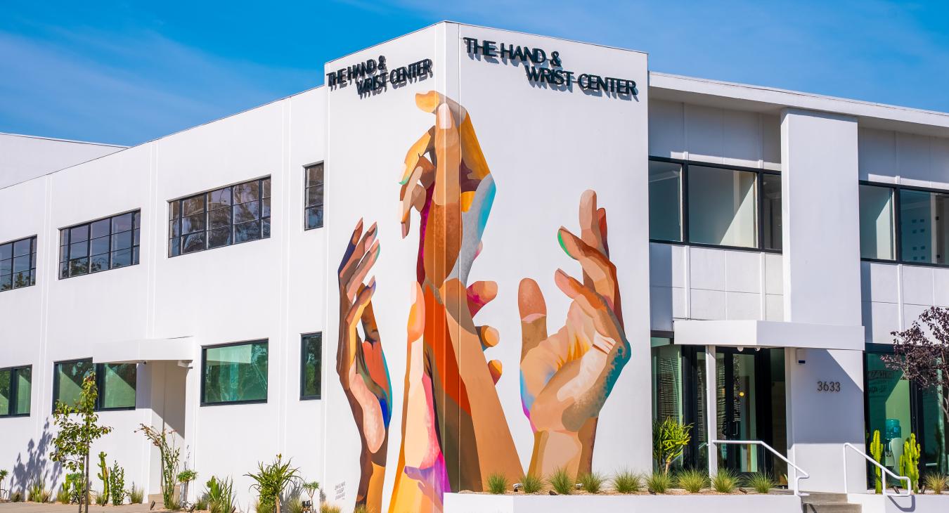 Hand & Wrist Center